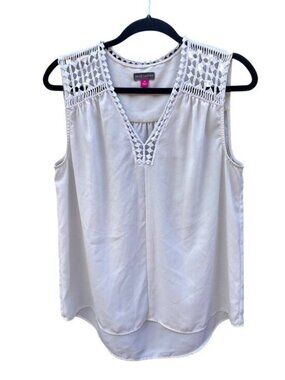 Vince Camuto White Sleeveless Top With Crochet Yoke Size Medium Blouse 1933